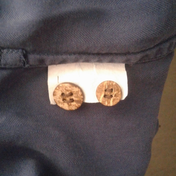 Hilo Hattie 100% Silk Shirt - Picture 6 of 6